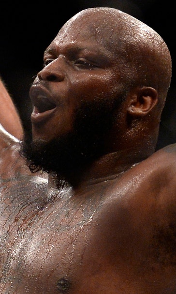 Lewis brutalizes Abdurakhimov after lackluster start in UFC Fight Night main event
